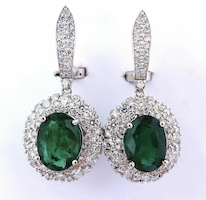 Ear candy: diamond earrings earn exclusive auction showcase, Nov. 8