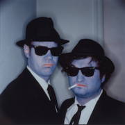 Annie Leibovitz’s 1978 portrait of Dan Akroyd and John Belushi as the Blues Brothers, $28,350. Image courtesy of Doyle and LiveAuctioneers