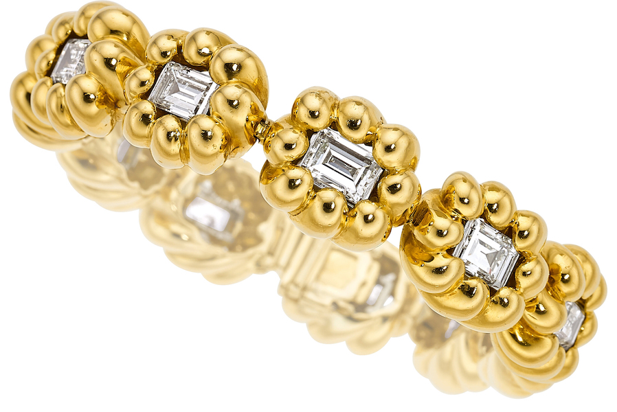 Verdura 18K gold and diamond bracelet, $81,250. Image courtesy of Heritage Auctions
