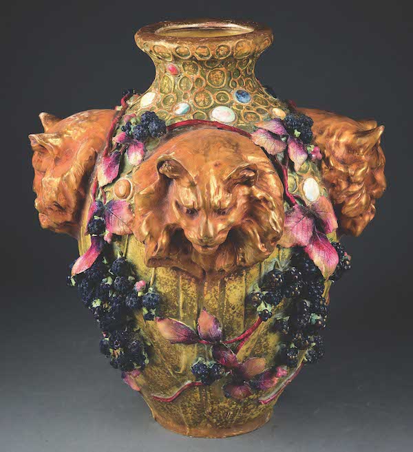 Rare Amphora monumental Gres-Bijou cat vase, 8179 Amphora Crown mark. Sold above high estimate for $11,685. Image courtesy of Morphy Auctions