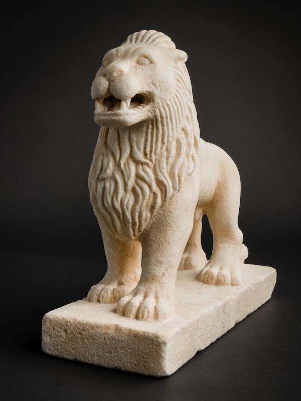 Roman marble sculpture of a lion, 2nd or 3rd century A.D., estimated at €25,000-€50,000