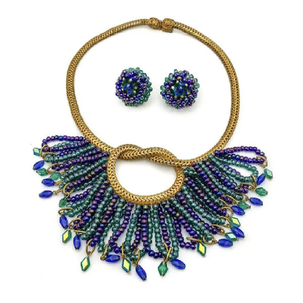 A beaded Hobe necklace and earrings parure realized $200 plus the buyer’s premium in December 2021. Image courtesy of TheRedFinch Auctions and LiveAuctioneers.