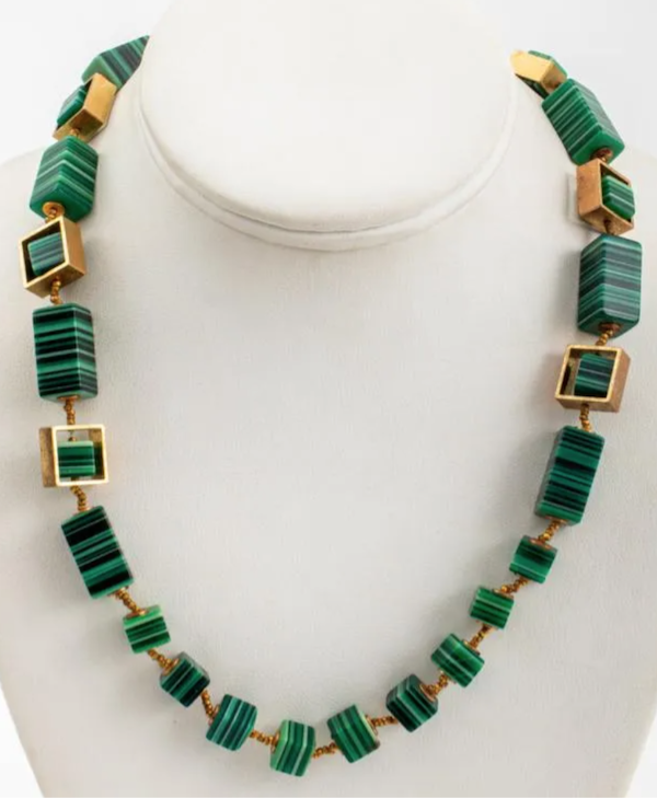 This faux malachite Miriam Haskell necklace was part of a group of four jewelry items that brought $450 plus the buyer’s premium in December 2022. Image courtesy of Auctions at Showplace and LiveAuctioneers.