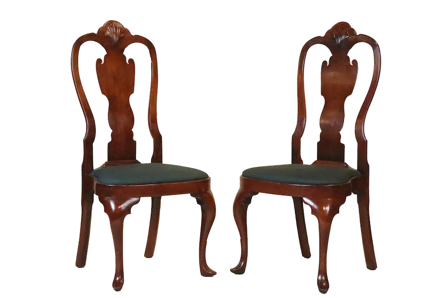 Circa-1740-1760 pair of Queen Anne walnut side chairs, made in Philadelphia, estimated at $2,500-$5,000