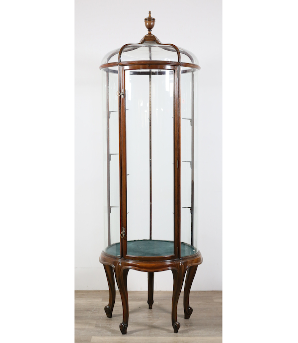 19th-century English rounded vitrine, estimated at $2,000-$3,000. Image courtesy of Willow Auction House
