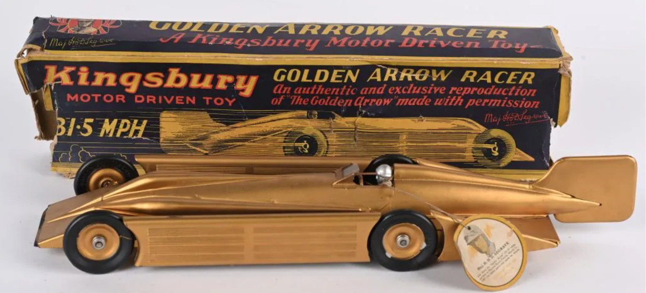 A Kingsbury Golden Arrow racer with box made $1,650 plus the buyer’s premium in September 2022. Image courtesy of Milestone Auctions and LiveAuctioneers.