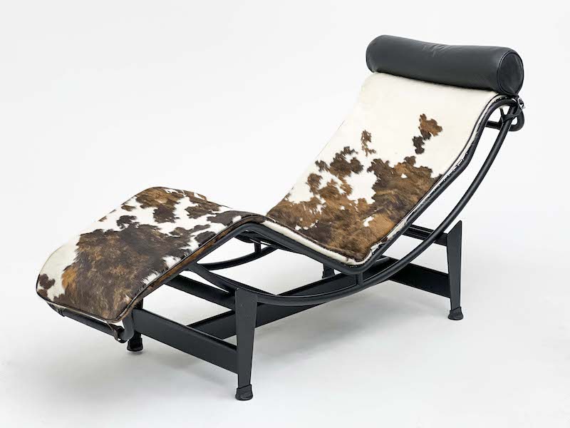 Le Corbusier for Cassina LC4 chaise, estimated at $1,500-$2,500. Image courtesy of Capsule Auctions