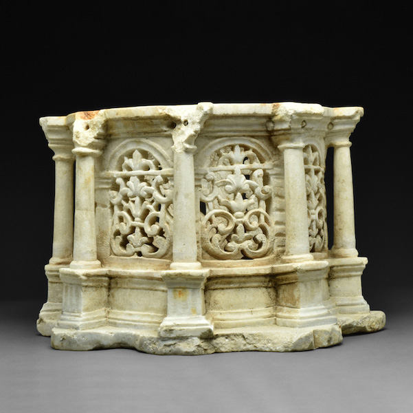 Byzantine marble reliquary with eight pillars and elegant openwork foliate tracery, circa 300-900 AD, 250mm x 375mm (9.8in x 14.76in), 25.35kg (55lbs 14oz). Accompanied by professional historical report from Ancient Report Specialists. Provenance: property of a London gentleman, Trimbacher collection, acquired in 1980 in Germany. Estimate £8,000-£16,000 ($10,020-$20,040). Image courtesy of Apollo Art Auctions, London