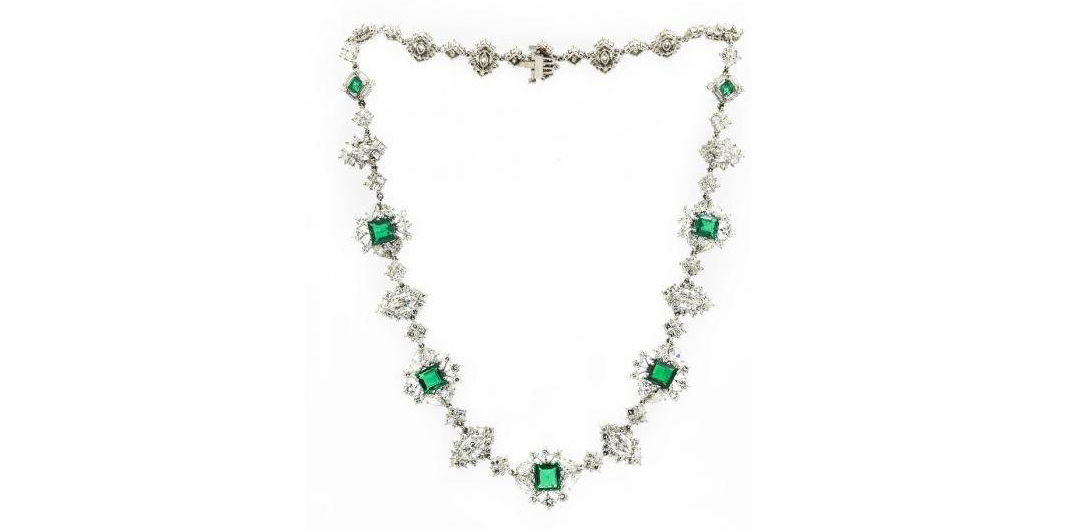 Platinum and diamond necklace set with 8.50 carats of Columbian emeralds, estimated at $122,000-$146,000