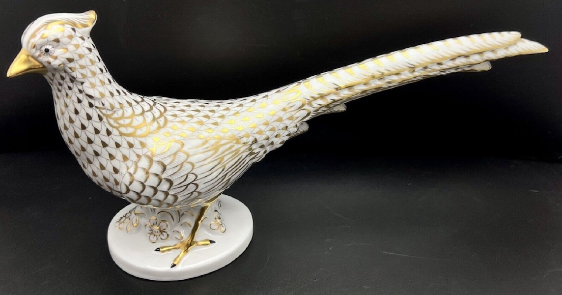 Signed Herend pheasant bird figurine from 1997 in the 24K gold Fishnet pattern, estimated at $2,500-$3,000