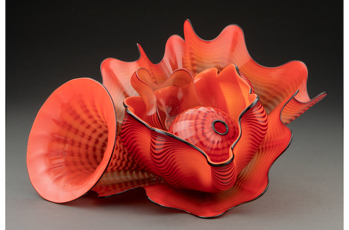 Dale Chihuly Five-Piece Red Persian with Black Lip Wrap, estimated at $7,000-$10,000. Image courtesy of Heritage Auctions, ha.com