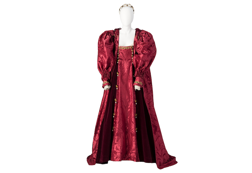 Red velvet Elizabethan gown worn by Cybill Shepherd in the Atomic Shakespeare episode of ‘Moonlighting,’ estimated at $10,000-$20,000. Image courtesy of Heritage Auctions, ha.com