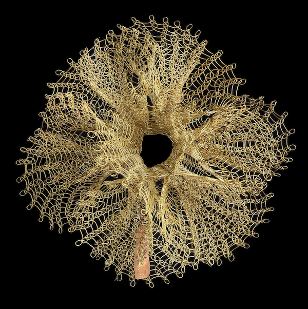 Ruth Asawa, ‘Untitled S.391,’ estimated at $200,000-$300,000. Image courtesy of Fine Estate, Inc. and LiveAuctioneers