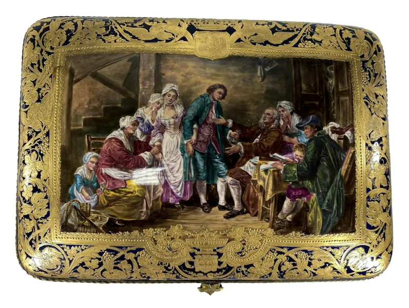 This large Sevres porcelain box realized $5,500 plus the buyer’s premium in October 2022 at Antiques Online Auctions. Image courtesy of Antiques Online Auctions and LiveAuctioneers.