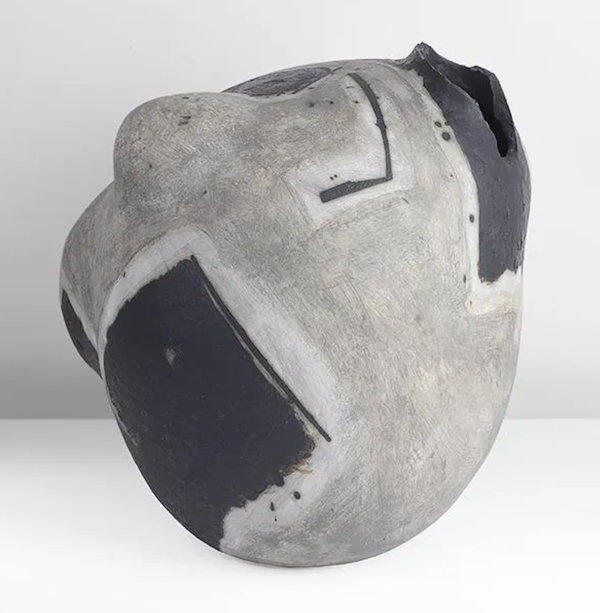 An inventive vessel by British studio ceramicist Gordon Baldwin, combining sculpture with abstract painting techniques, earned £XXXXX (roughly $14,984) plus the buyer’s premium in November 2020. Image courtesy of Maak Contemporary Ceramics and LiveAuctioneers.