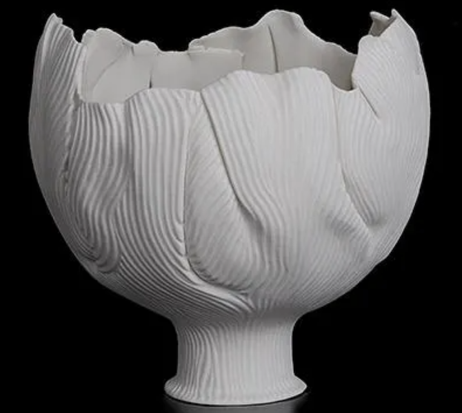 A vessel made in 1983 by British studio ceramicist Mary Rogers, titled ‘Striated Crinoid,’ brought £14,000 (about $17,489) plus the buyer’s premium in November 2020. Image courtesy of Maak Contemporary Ceramics and LiveAuctioneers. 