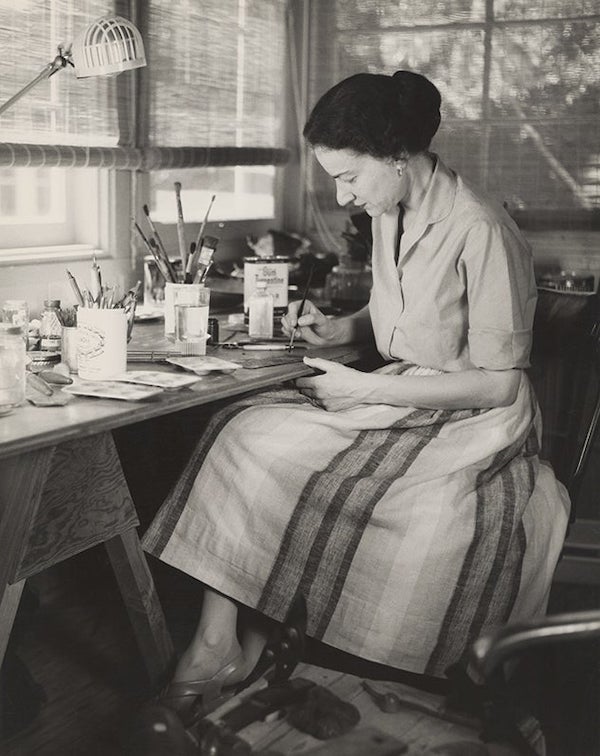 Lynn G. Fayman (1904-68), ‘June Schwarcz working in her studio,’ 1957. La Jolla, California. Courtesy of the Enamel Arts Foundation. R2023.0602.001. Image courtesy of the SFO Museum