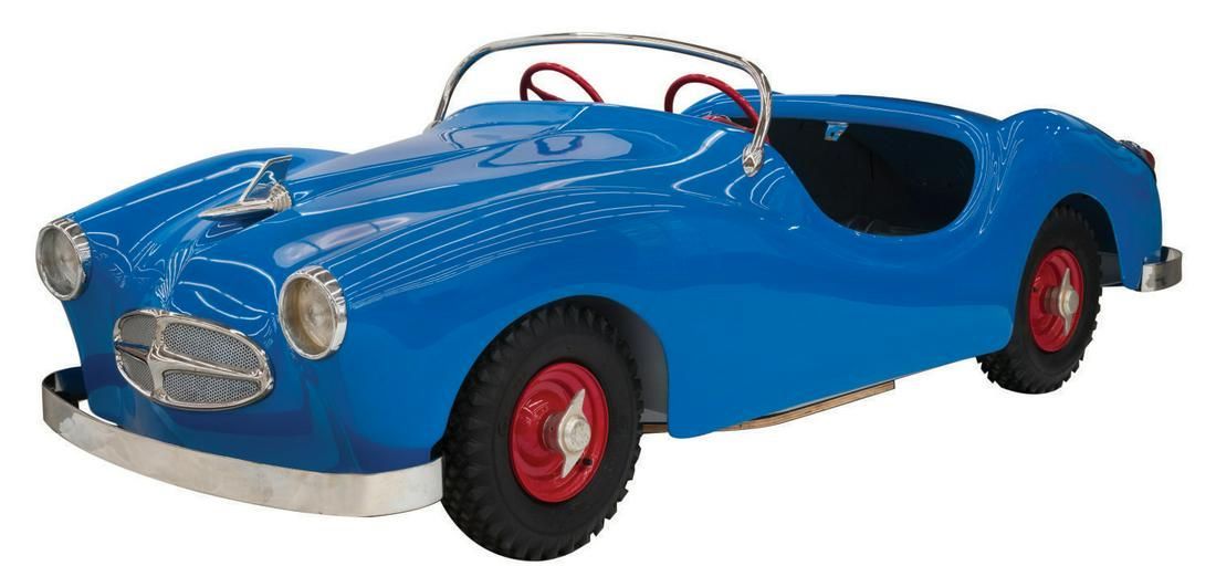 Midget Atopia car, estimated at $50,000-$100,000. Image courtesy of Van Eaton Galleries and LiveAuctioneers