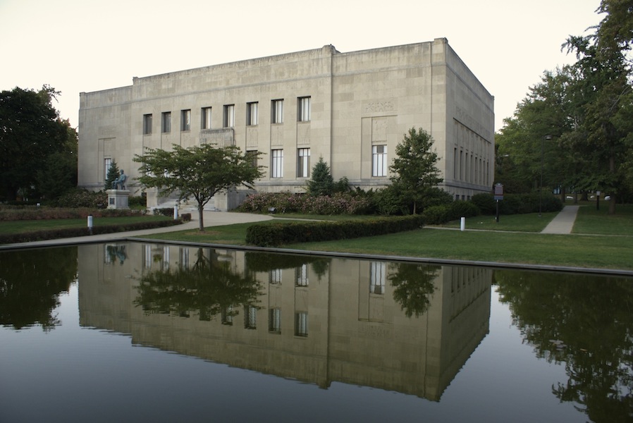 Exterior of the Everhart Museum in Scranton, Penn., photographed in September 2007. It was among the museums and institutions targeted by a burglary ring during the course of two decades. On June 30, three of the nine individuals involved pleaded guilty to federal charges relating to the case. Image courtesy of Wikimedia Commons, photo credit Jeffrey from Dunmore, Penn. Shared under the Creative Commons Attribution-Share Alike 2.0 Generic license.