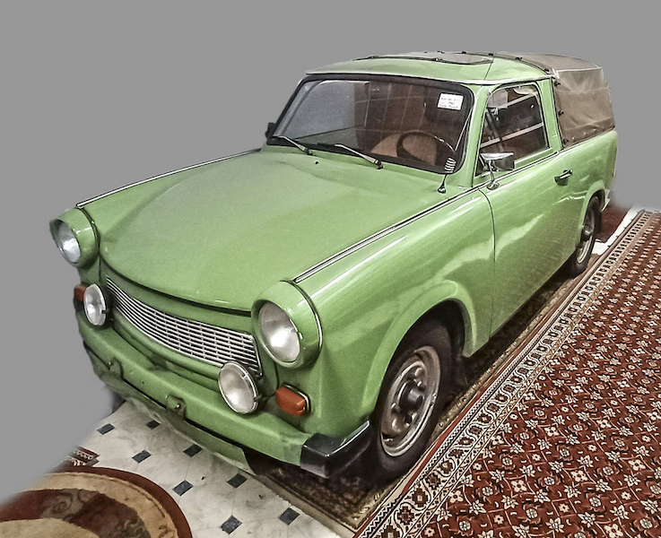 1987 Forst-Trabant P 601 K flatbed truck made for the GDR state forestry office, estimated at €100-€130 ($109-$142). Image courtesy of Historia Auctionata and LiveAuctioneers