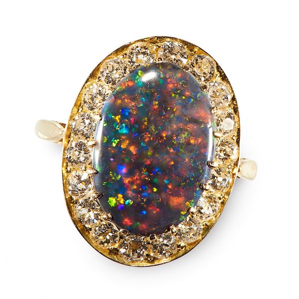 An early 20th-century ring centered on a 3.36-carat black opal surrounded by diamonds achieved £4,000 (roughly $5,200) in March 2021. Image courtesy of Elmwood’s and LiveAuctioneers.