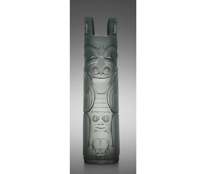 A Preston Singletary ‘Bear Totem,’ dating to 2000, realized $8,000 plus the buyer’s premium in November 2017. Image courtesy of Wright and LiveAuctioneers.