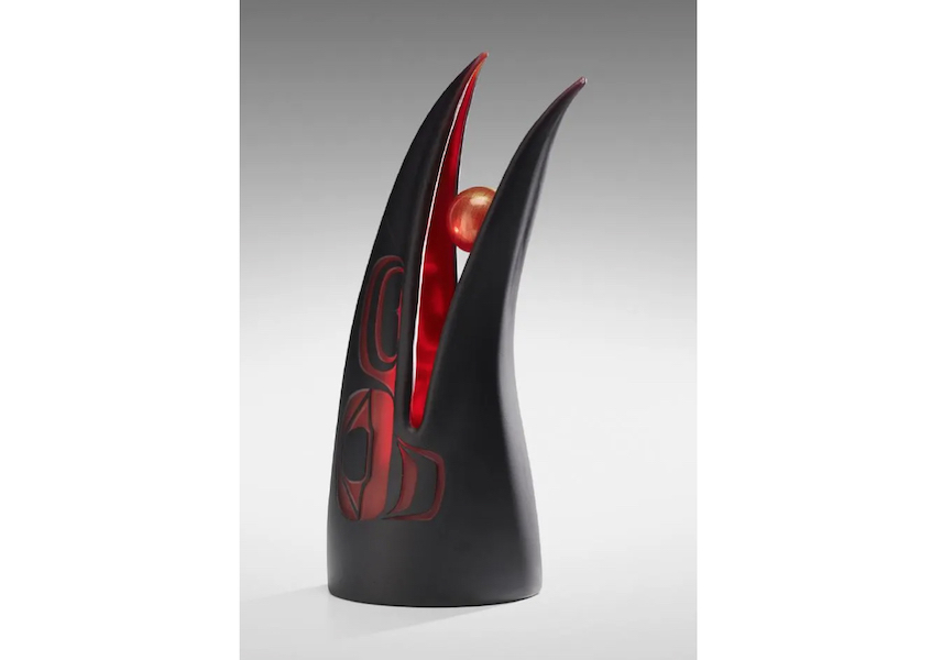 Preston Singletary’s 2001 work ‘Raven Steals the Sun’ flew far above its high estimate to bring $14,000 plus the buyer’s premium in November 2017. Image courtesy of Wright and LiveAuctioneers.