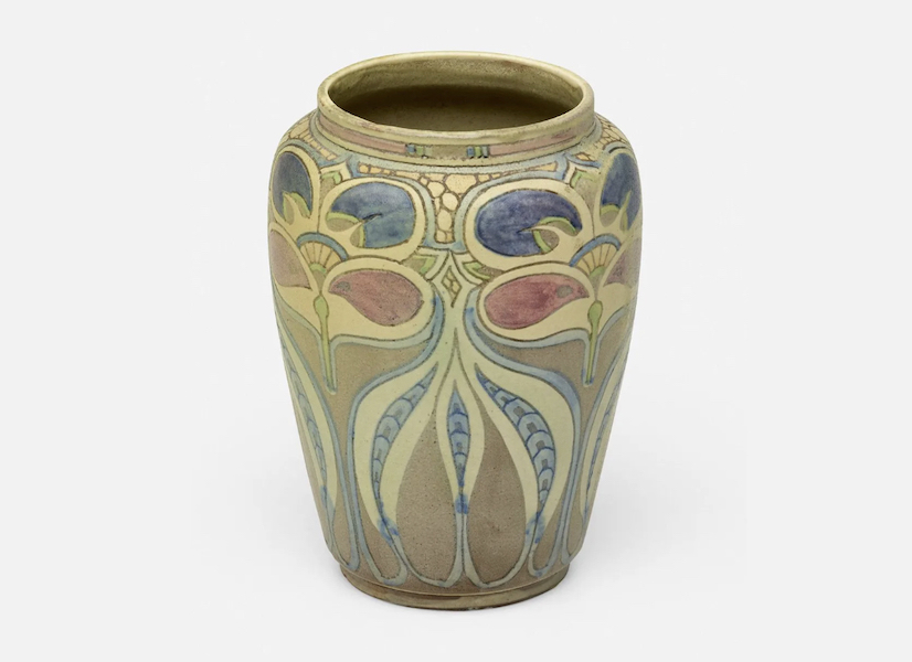 A Frederick Hurten Rhead vase for Rhead Pottery in Santa Barbara, Calif. achieved $70,000 plus the buyer’s premium in September 2022. Image courtesy of Rago Arts and Auction Center and LiveAuctioneers.