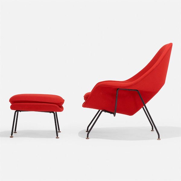 Another angle on a circa-1970 Eero Saarinen Womb chair and ottoman, which sold comfortably within its $1,500-$2,000 estimate for $1,800 plus the buyer’s premium in August 2023. Image courtesy of Wright and LiveAuctioneers.