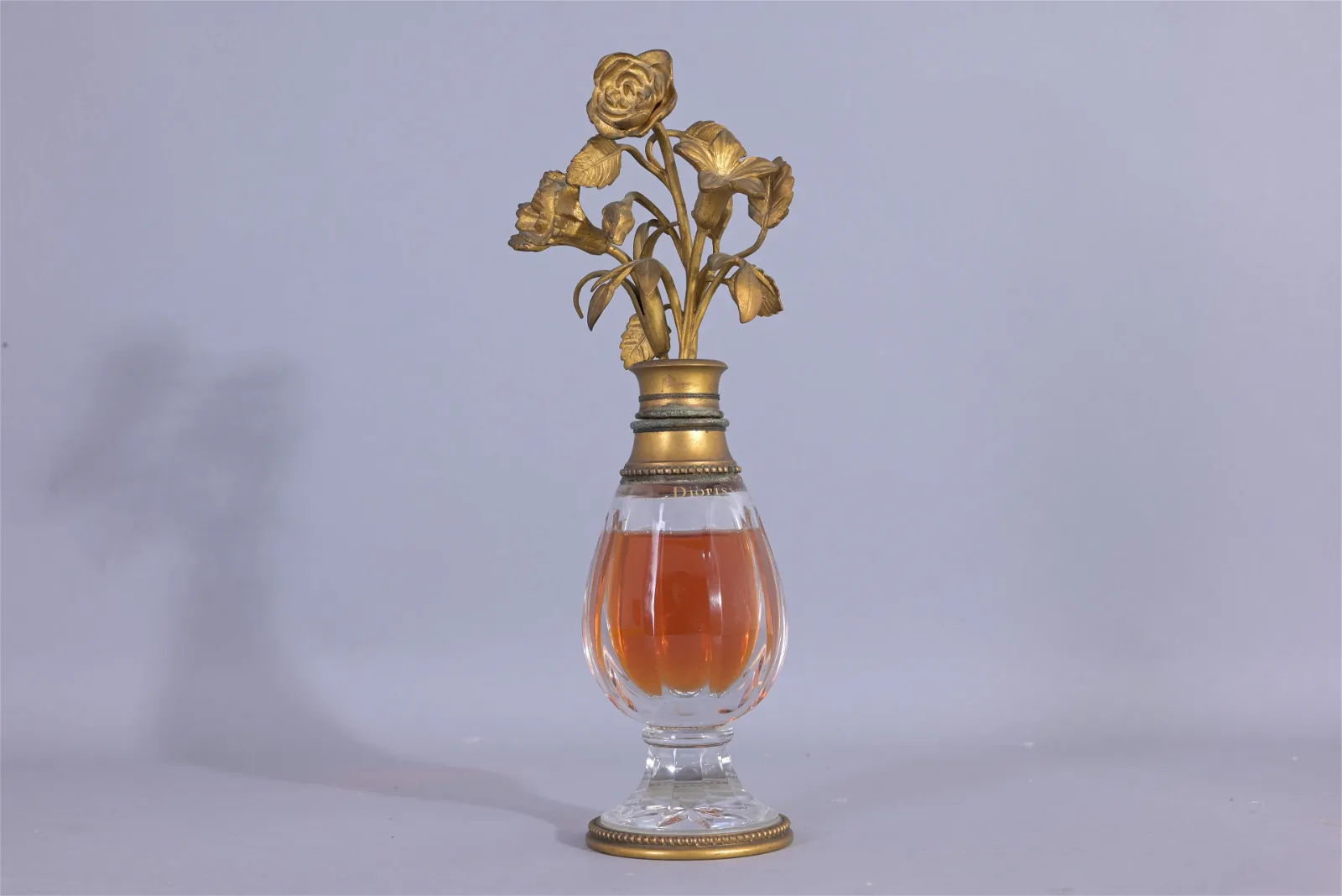 Strong results for single-owner perfume bottle collection at Helmuth Stone