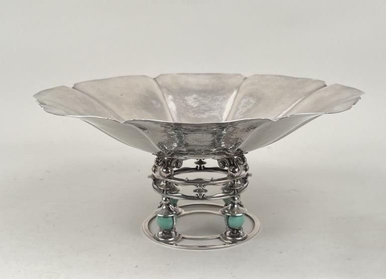 Silver and turquoise tazza designed by Danish silversmith Erik Magnussen for the Gorham Manufacturing Company, which sold for $24,000 ($30,960 with buyer’s premium) at Schwenke Auctioneers.