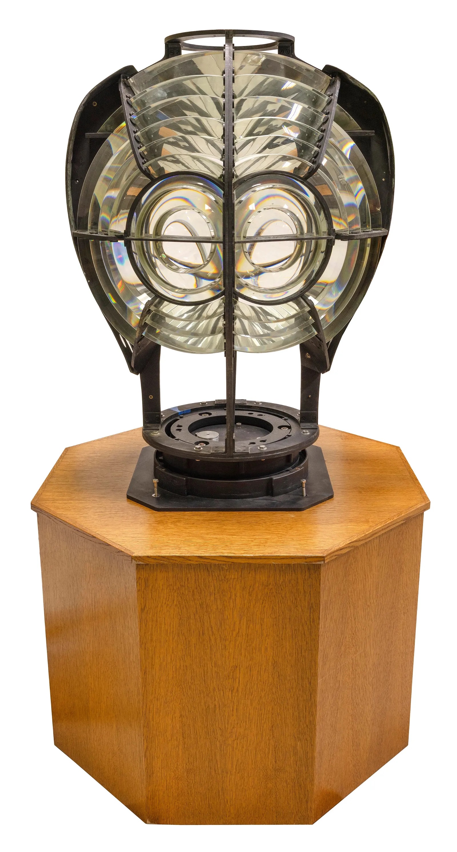 Lighthouse light with Fresnel lenses, estimated at $15,000-$20,000 at Eldred's.