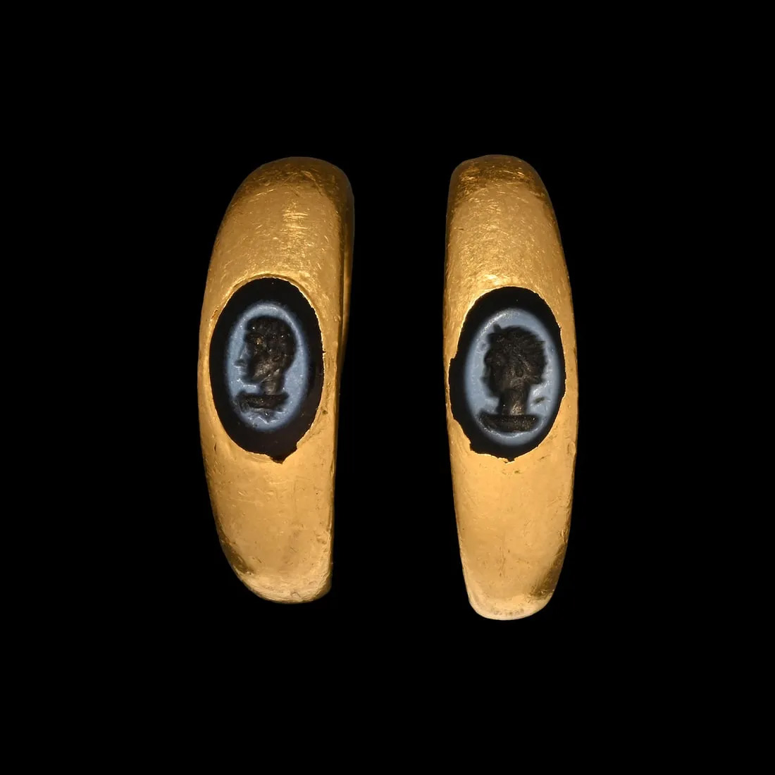 A pair of Roman 2nd century gold and intaglio rings made for a married couple, estimated at £3,500-£4,500 ($4,400-$5,655) at Timeline Auctions.
