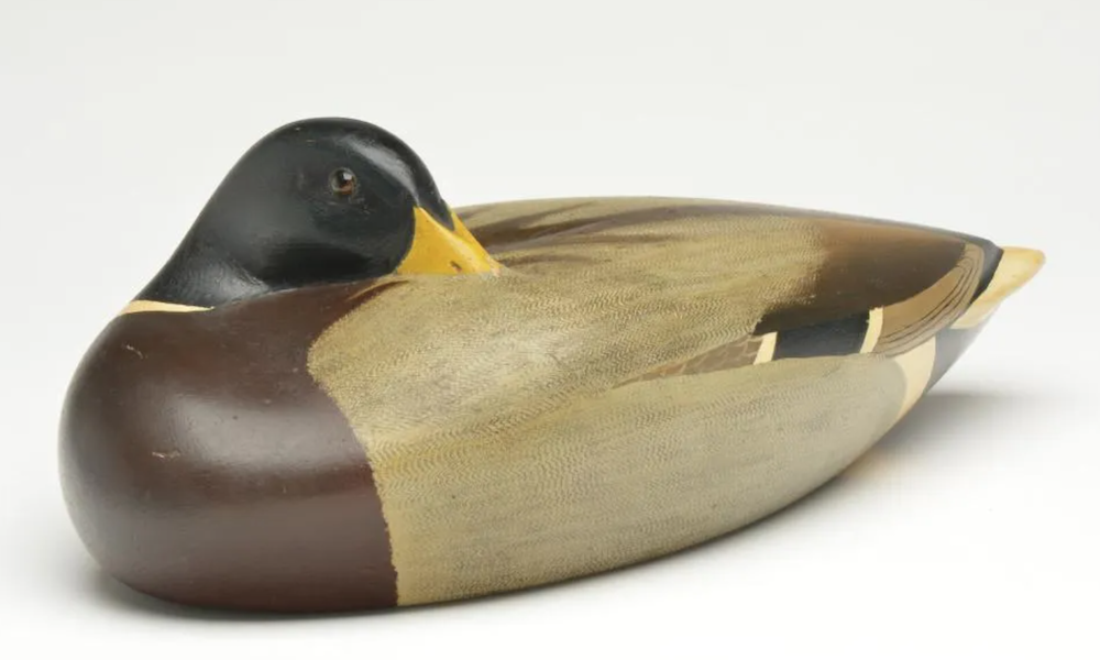 Charles E. ‘Shang’ Wheeler’s circa-1940 resting mallard drake shows a relaxed pose that buyers find desirable. This decoy realized $120,000 plus the buyer’s premium in August 2021. Image courtesy of Guyette & Deeter, Inc. and LiveAuctioneers.
