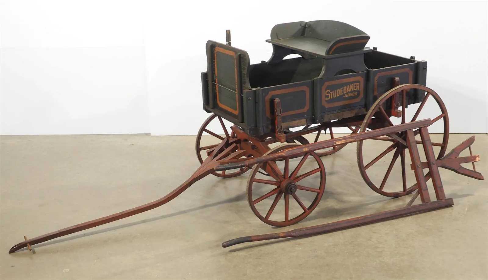 Studebaker Junior goat wagon, estimated at $100-$200 at Chupp.