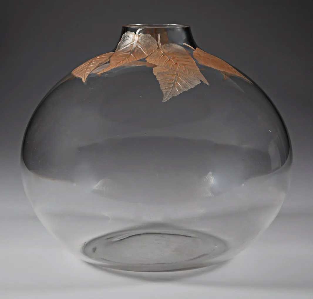 R. Lalique engraved glass artistic vase, estimated at $7,000-$9,000 at Heritage.