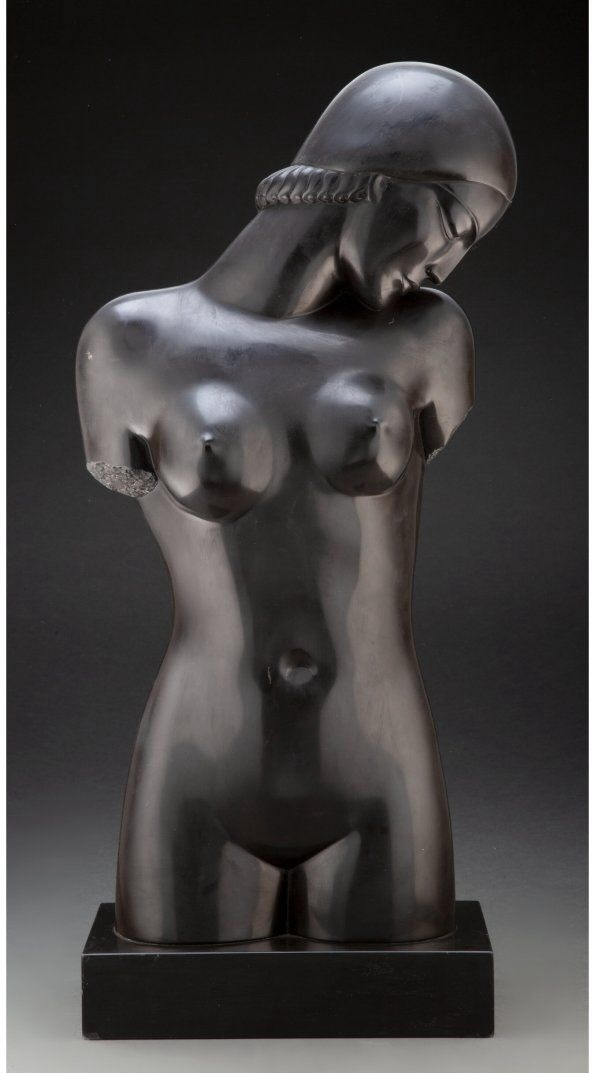 Boris Lovet-Lorski’s ‘Polymnia,’ a carved marble sculpture standing 25 ½-in tall, achieved $34,000 plus the buyer’s premium in April 2022. Image courtesy of Heritage Auctions and LiveAuctioneers.