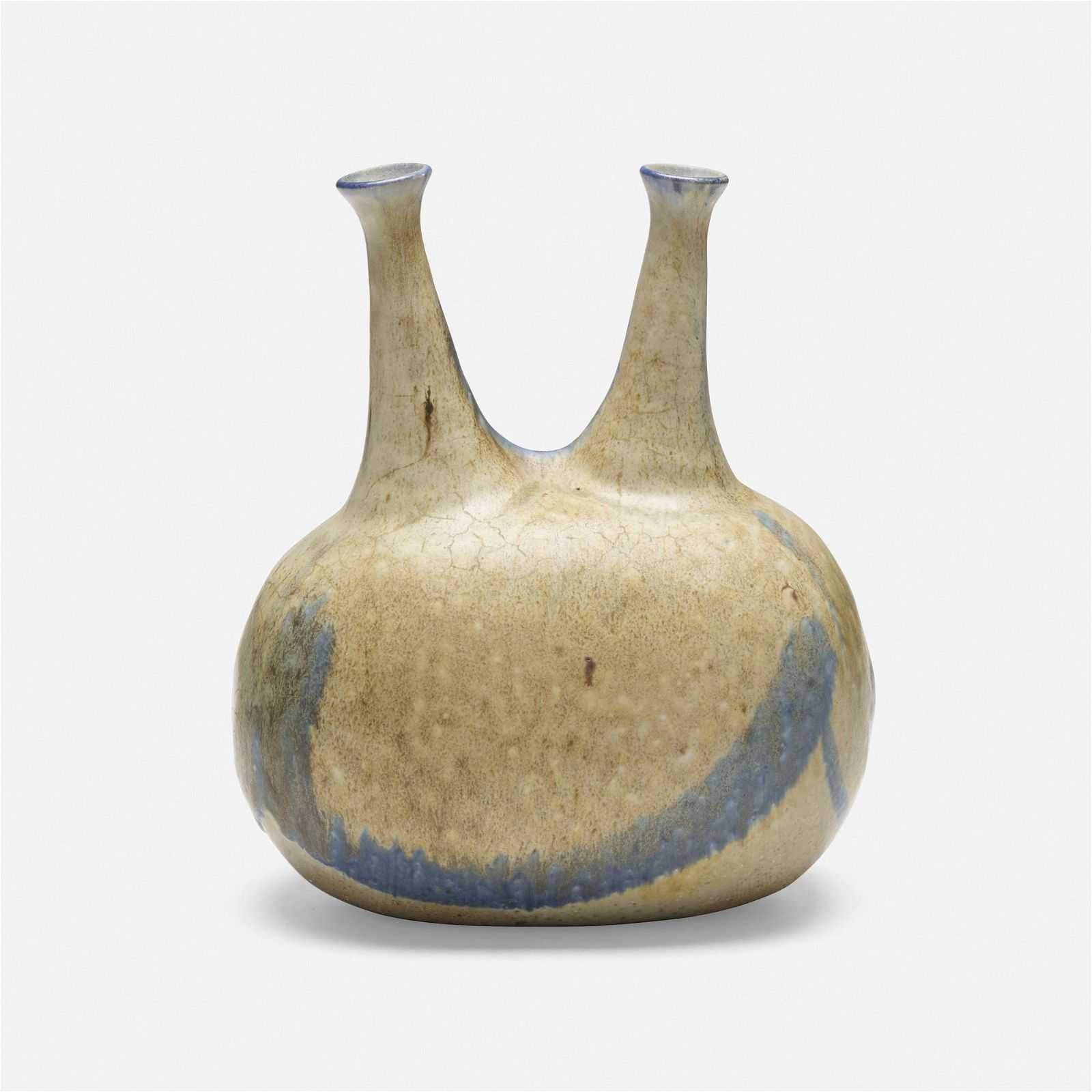 A double-spouted bottle by Toshiko Takaezu realized $13,000 plus the buyer’s premium in September 2022 at Rago Arts and Auction Center. Image courtesy of Rago Arts and Auction Center and LiveAuctioneers.