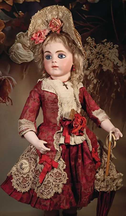 Circa-1884 Chevro-era Bru JNE bisque porcelain French Bebe doll, which sold for €80,600 ($85,890) with buyer’s premium at Ladenburger Spielzeugauktion on April 13.
