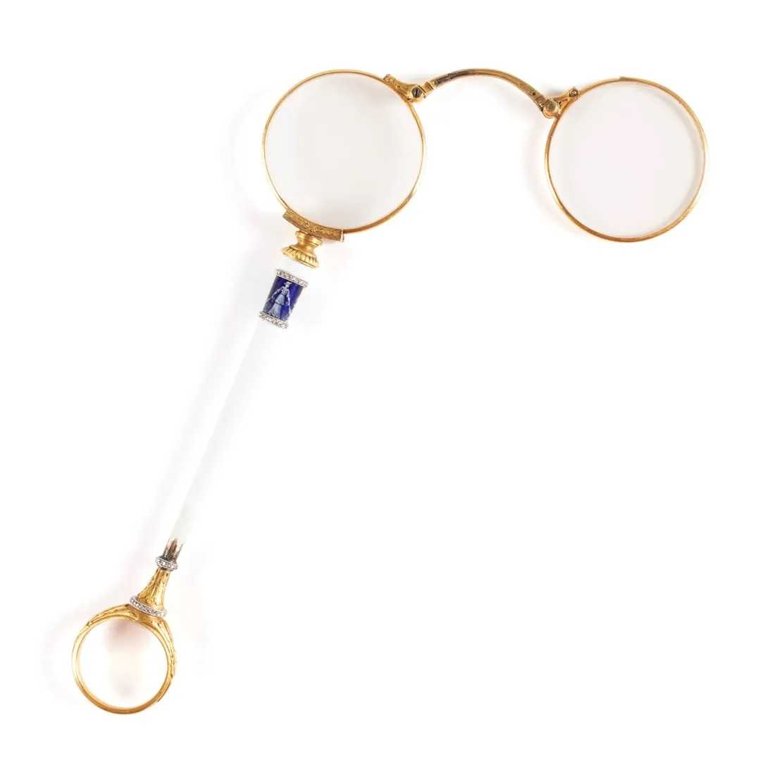 Napoleonic-era enamel lorgnette, which hammered for $3,250 and sold for $4,225 with buyer’s premium at Selkirk Auctioneers on March 15.