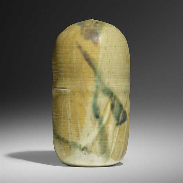 Another tall closed form by Toshiko Takaezu, dating to circa 1995, earned $16,000 plus the buyer’s premium in June 2023. Image courtesy of Wright and LiveAuctioneers.
