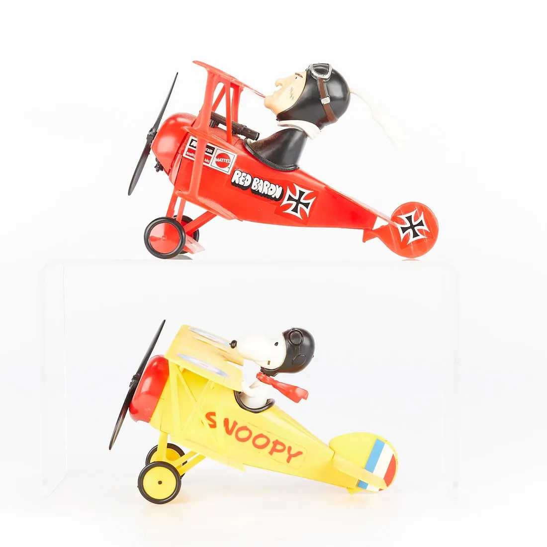 Monogram (Mattel) built-up model kits of Red Baron and Snoopy, estimated at $80-$100 at Revere.